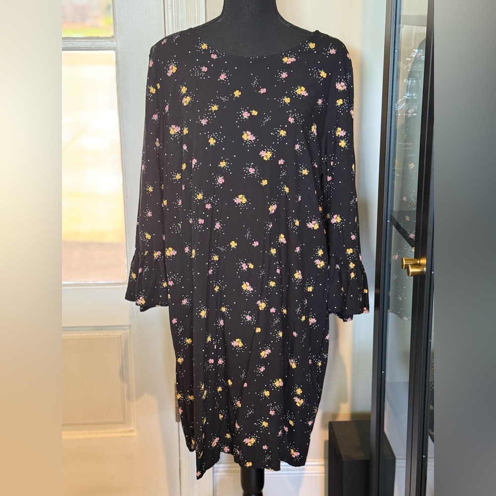 Women’s Old Navy Floral Black Dress